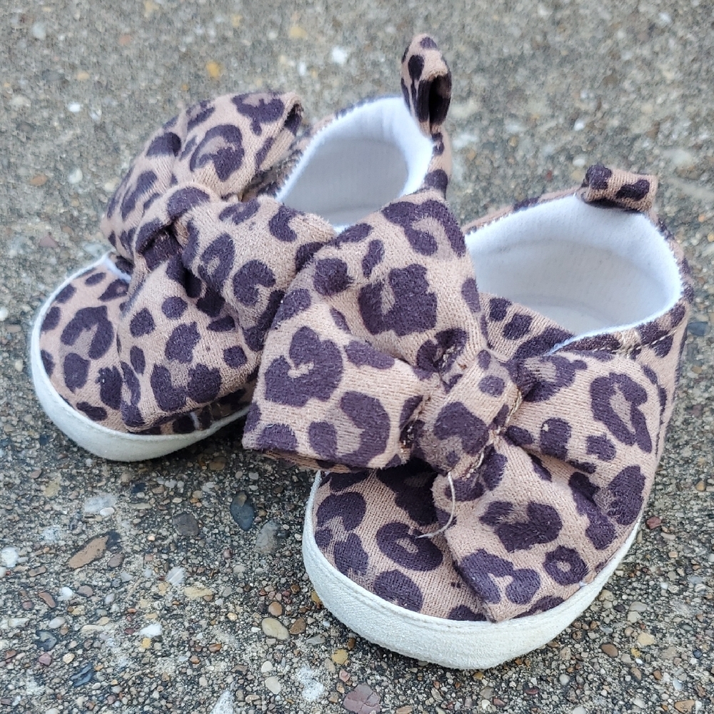 Cat & Jack Target Leopard Print Baby Shoes Big Bow 0-3 months Newborn